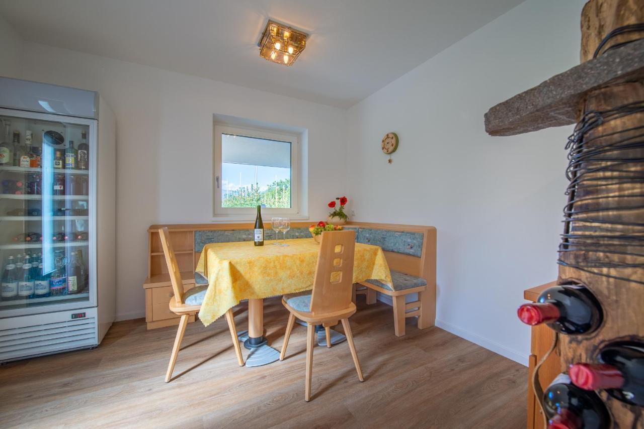 アッピアーノ・スッラ・ストラーダ・デル・ヴィーノ Haus Stolz Bed & Breakfast エクステリア 写真
